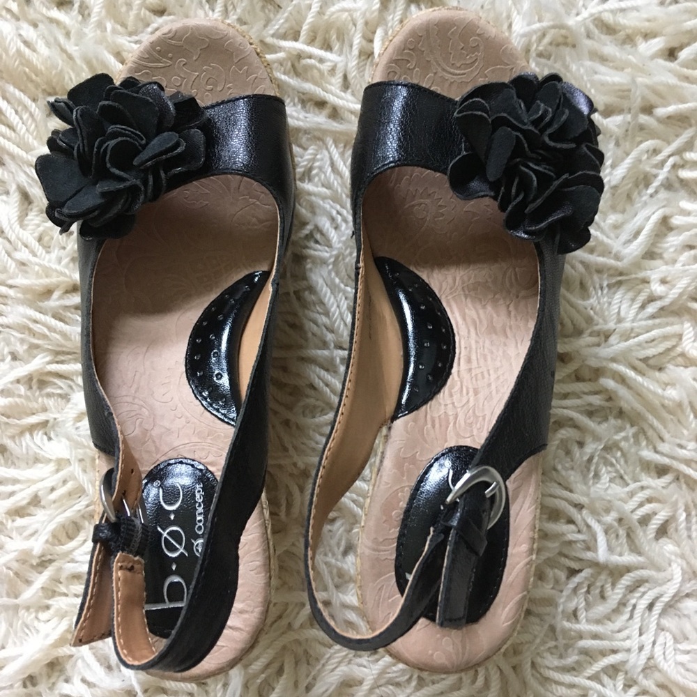BOC flower wedge sandals